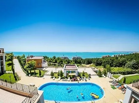 Big Noks Grand Apartment